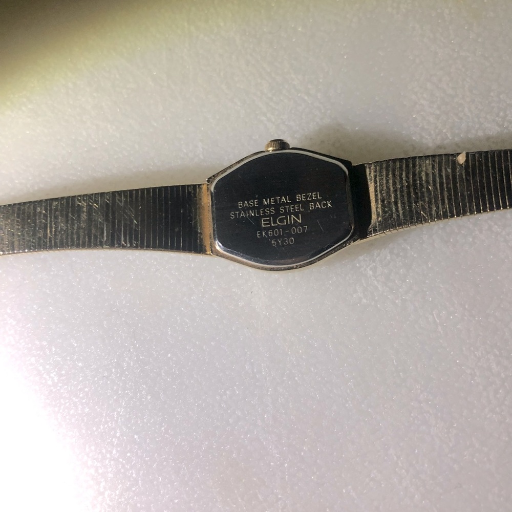 Vintage women’s quarts Elgin watch